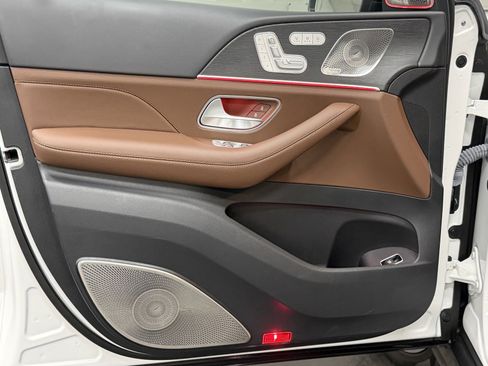 Used 2024 Mercedes-Benz GLS 450 4MATIC image 20