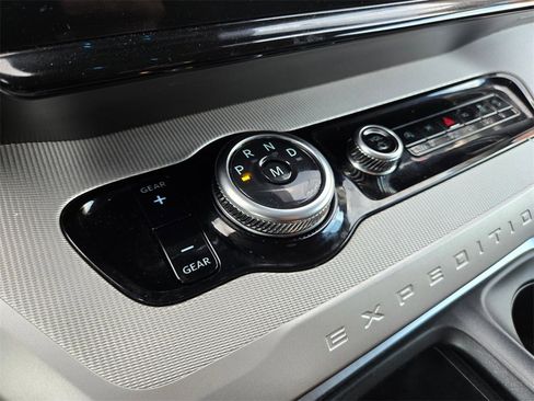 Used 2025 Ford Expedition Max Active image 20