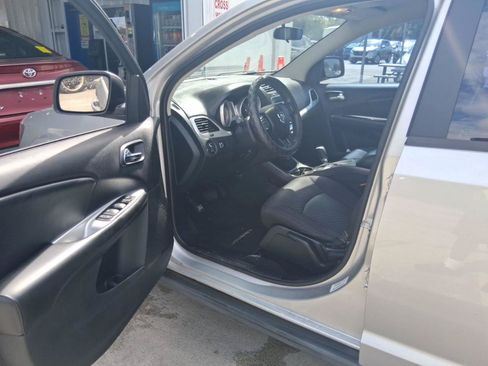 Used 2013 Dodge Journey American Value Package FWD image 6