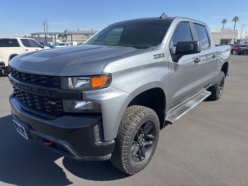 Used 2020 Chevrolet Silverado 1500 Custom Trail Boss w/ Custom Convenience Package AWD/4WD image 2