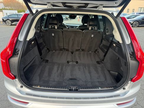 Used 2016 Volvo XC90 T6 Momentum w/ Momentum Plus Package AWD/4WD image 21