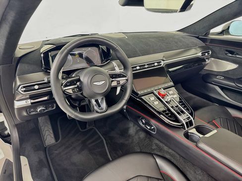Used 2026 Aston Martin V8 Vantage S RWD image 10