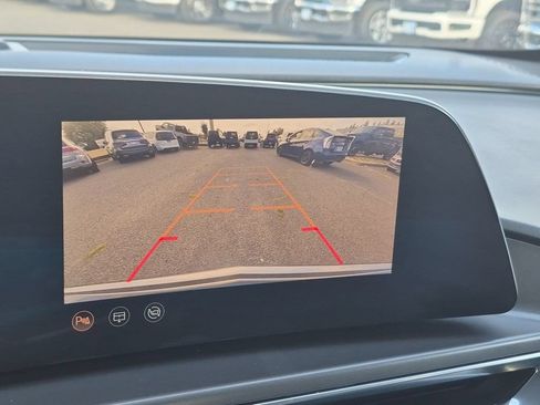 Used 2024 Cadillac Lyriq Tech AWD/4WD image 19