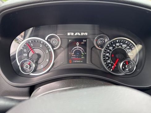 Used 2024 RAM 3500 Big Horn image 22