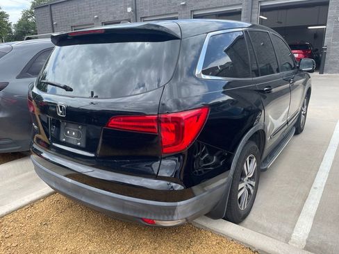Used 2017 Honda Pilot EX-L image 3