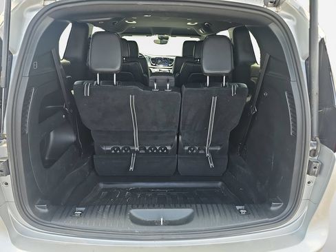 Used 2023 Chrysler Pacifica Touring-L w/ S Appearance Package AWD/4WD image 27