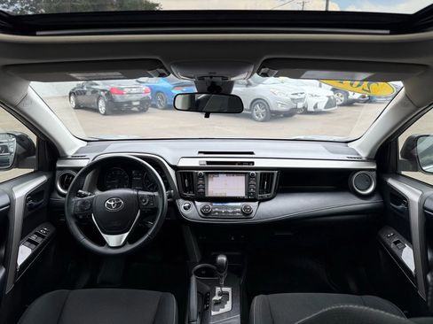 Used 2018 Toyota RAV4 Adventure image 26