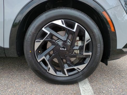Used 2024 Kia Sportage SX FWD image 11