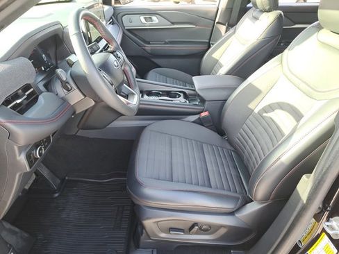 Certified 2025 Ford Explorer ST-Line image 18