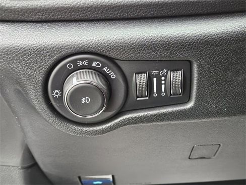 New 2026 Chrysler Pacifica Select image 29