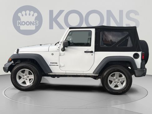 Used 2016 Jeep Wrangler Sport w/ Quick Order Package 24S AWD/4WD image 2