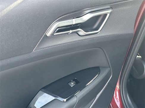 Certified 2025 Kia Sportage SX image 18