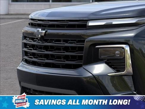 New 2026 Chevrolet Traverse LT w/ Midnight/Sport Edition AWD/4WD image 13