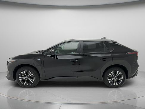 Used 2023 Subaru Solterra AWD image 6