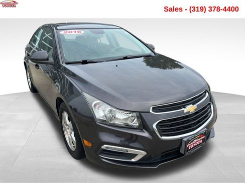 Used 2016 Chevrolet Cruze LT FWD image 8