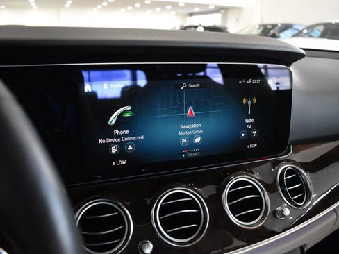 Used 2023 Mercedes-Benz E 350 4MATIC Sedan image 19