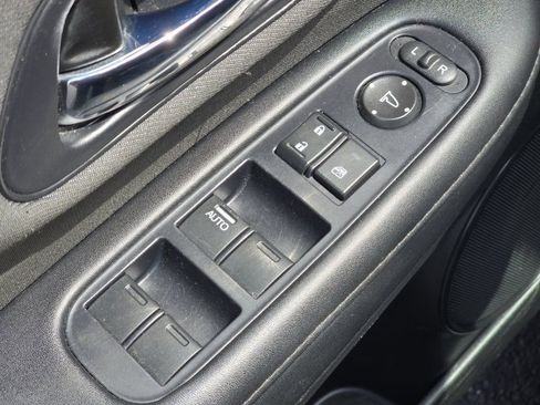 Used 2019 Honda HR-V LX image 23