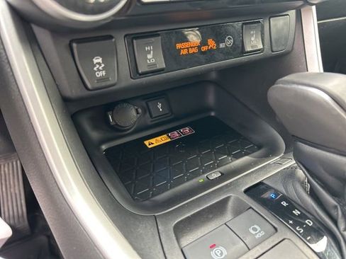 Certified 2022 Toyota RAV4 XSE AWD/4WD image 28
