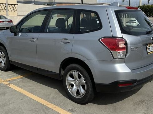 Used 2017 Subaru Forester 2.5i AWD/4WD image 3