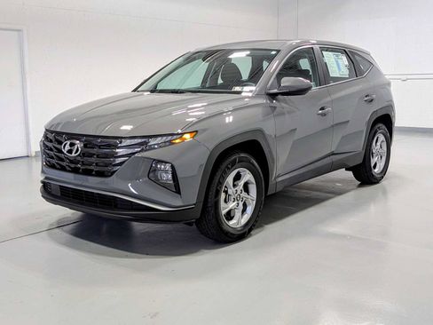 Used 2024 Hyundai Tucson SE AWD/4WD image 1