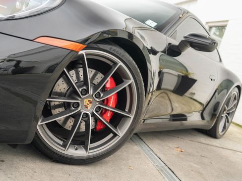 Used 2020 Porsche 911 Carrera 4S image 5