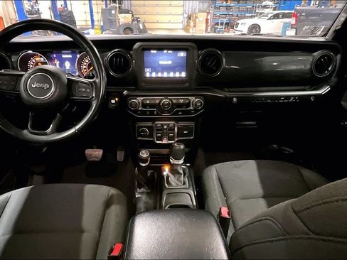 Used 2021 Jeep Wrangler Unlimited Sport AWD/4WD image 11