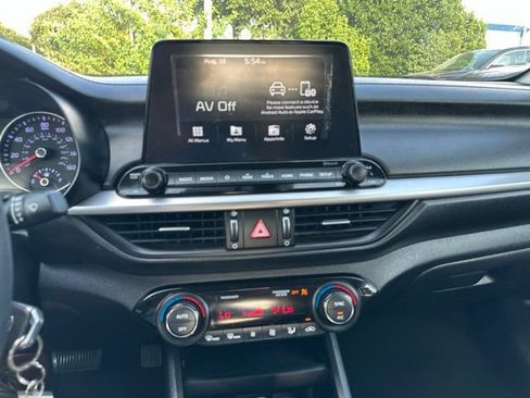 Used 2019 Kia Forte LXS FWD image 16