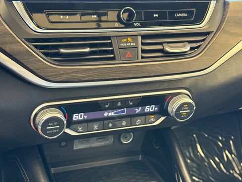 Certified 2023 Nissan Altima 2.5 SL FWD image 22