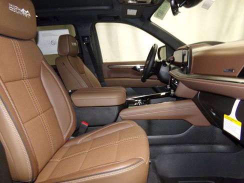 New 2026 Chevrolet Tahoe High Country image 8