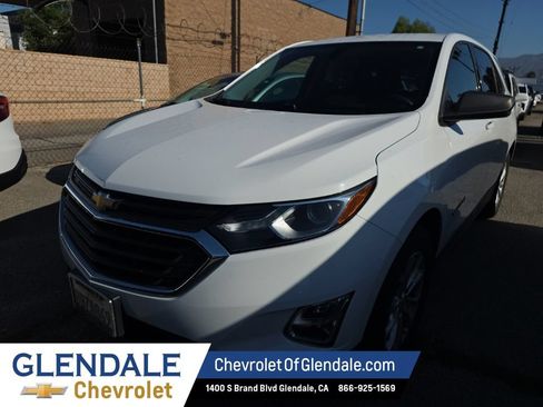 Certified 2018 Chevrolet Equinox LS FWD image 1