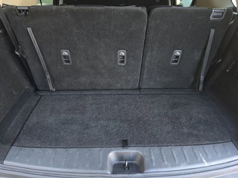 Used 2024 Nissan Pathfinder SV image 37