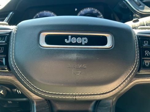 Used 2023 Jeep Grand Cherokee L Overland w/ Luxury Tech Group IV AWD/4WD image 33