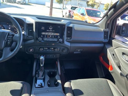 Used 2022 Nissan Frontier Pro-X image 22