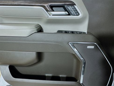 New 2026 Chevrolet Silverado 2500 LTZ w/ LTZ Premium Texas Edition image 16