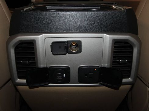 Used 2020 Ford F250 Lariat w/ Chrome Package AWD/4WD image 30