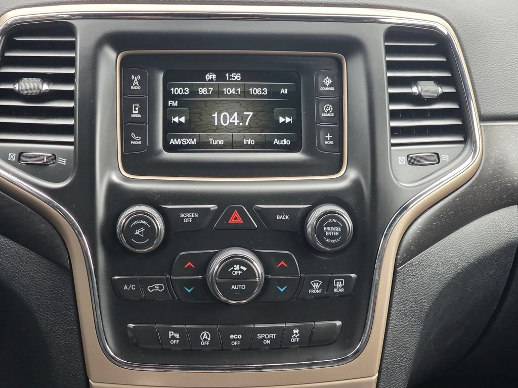 Used 2017 Jeep Grand Cherokee Laredo w/ Quick Order Package 23E AWD/4WD image 13