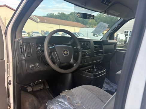 Used 2014 Chevrolet Express 3500 LT w/ LT Preferred Equipment Group RWD image 14