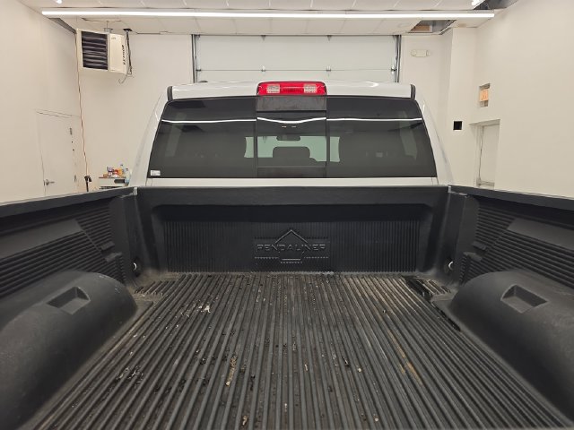Used 2017 RAM 1500 Classic SLT RWD image 15