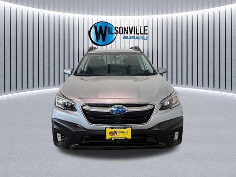 Used 2020 Subaru Outback Premium w/ Popular Package #1 AWD/4WD image 4