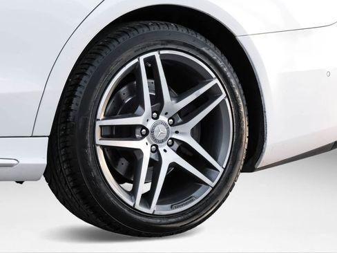 Used 2019 Mercedes-Benz S 560 4MATIC Sedan image 72