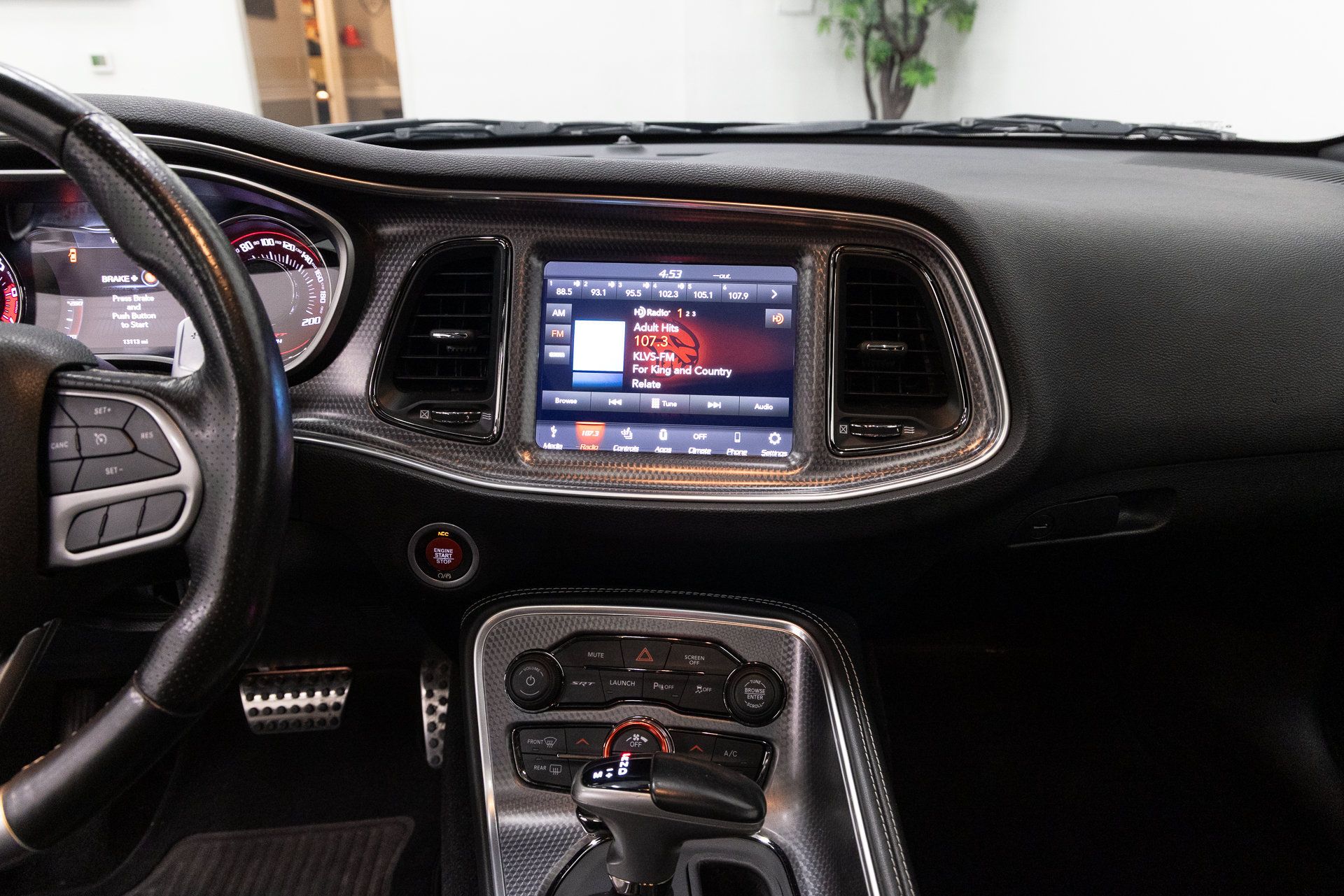 Used 2019 Dodge Challenger SRT Hellcat RWD image 19