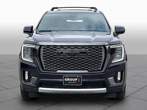 Used 2023 GMC Yukon XL Denali Ultimate AWD/4WD image 4