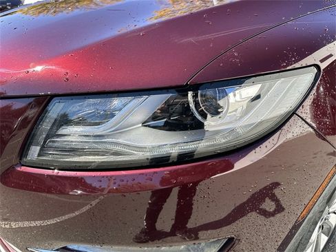 Used 2019 Lincoln MKC Select w/ Select Plus Package image 9