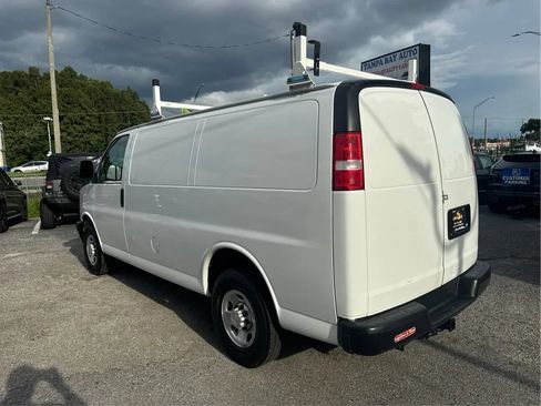 Used 2020 Chevrolet Express 2500 w/ Driver Convenience Package RWD image 7