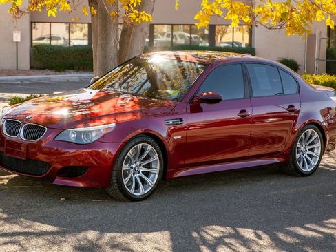 Used 2006 BMW M5 image 9