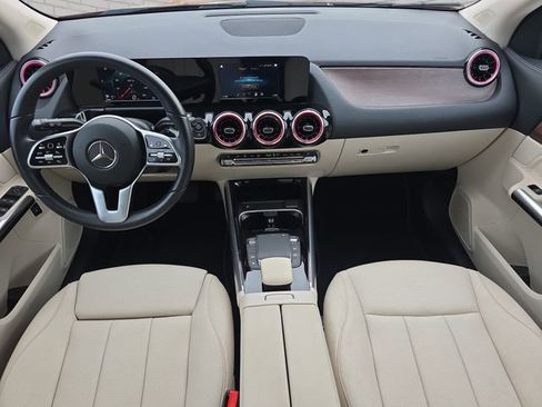 Used 2022 Mercedes-Benz GLA 250 image 10