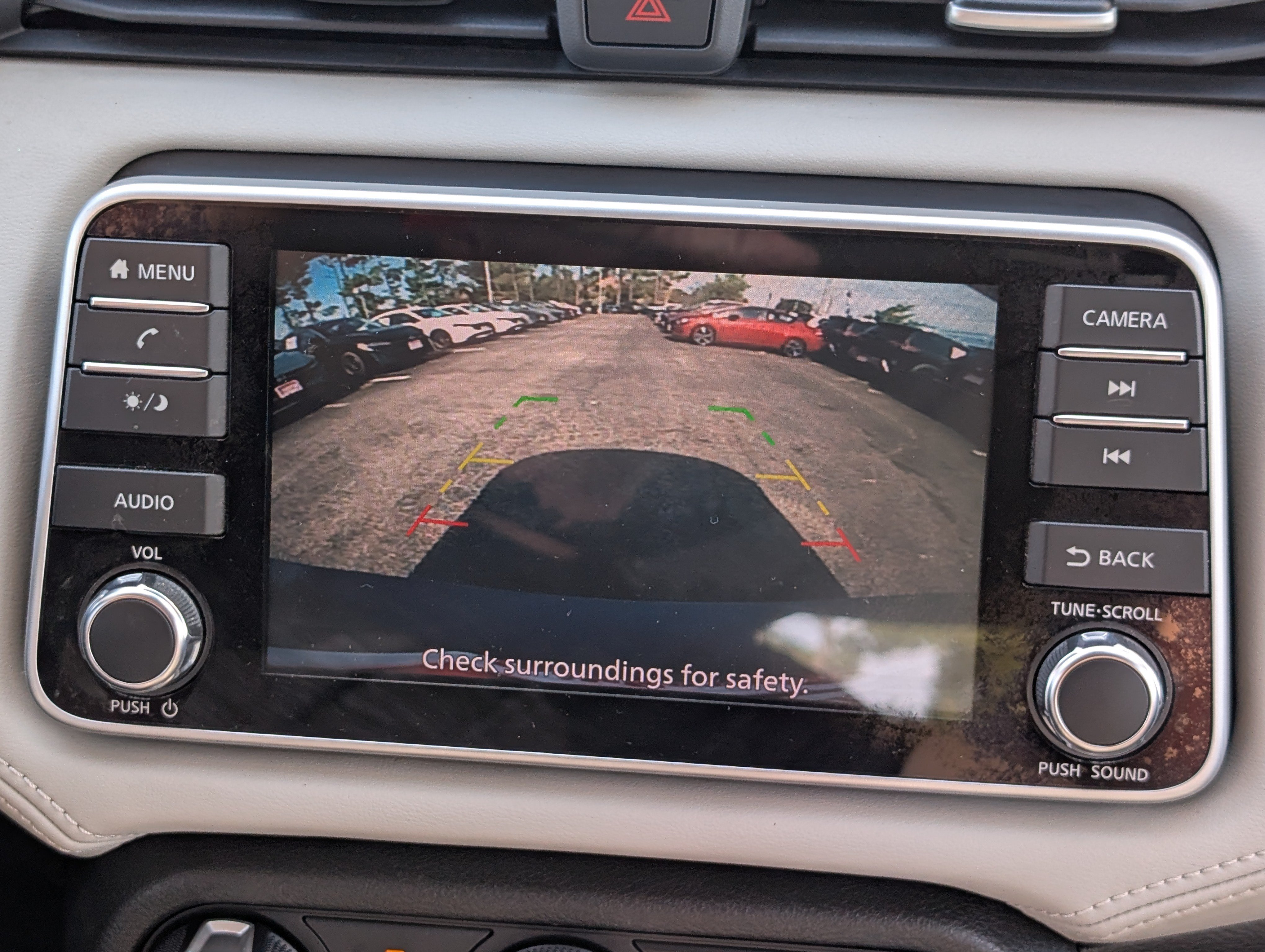 Used 2020 Nissan Versa SV FWD image 23