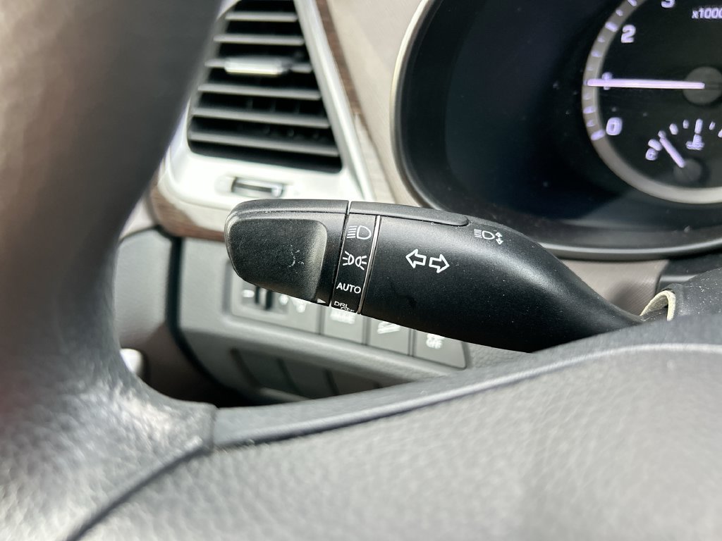 Used 2017 Hyundai Santa Fe SE FWD image 19