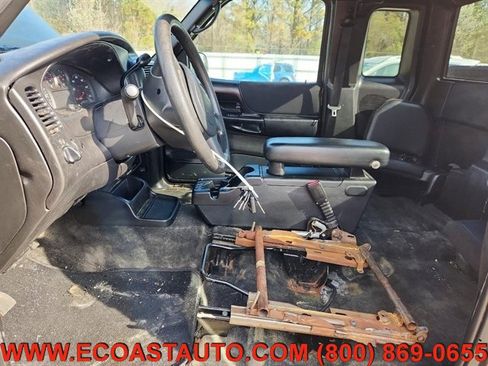 Used 2004 Ford Ranger XLT AWD/4WD image 8