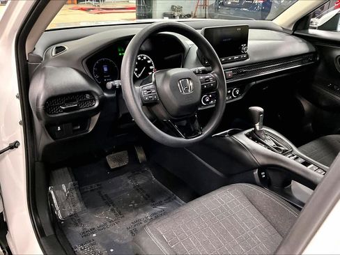 Used 2024 Honda HR-V LX image 17
